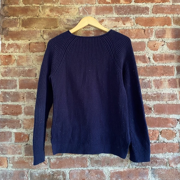 GAP Cable Knit Crew Neck Sweater - Picture 2 of 3